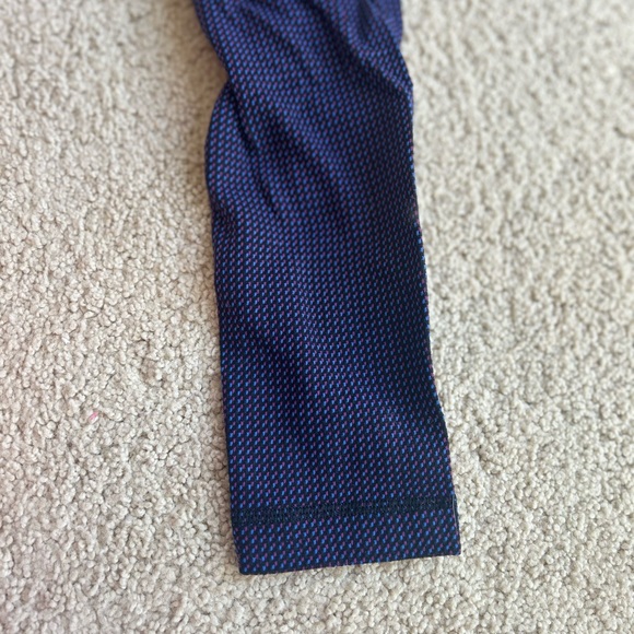 Lululemon purple leggings - Picture 5 of 5